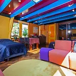 Botel Dreamtime Houseboat Amsterdam