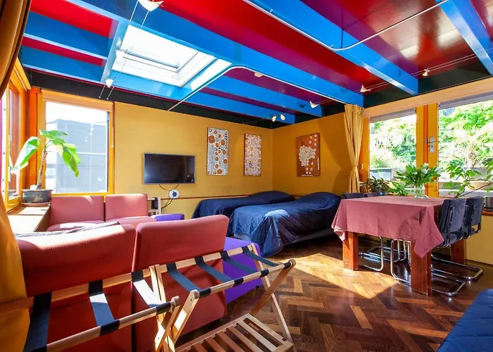 Dreamtime Houseboat *