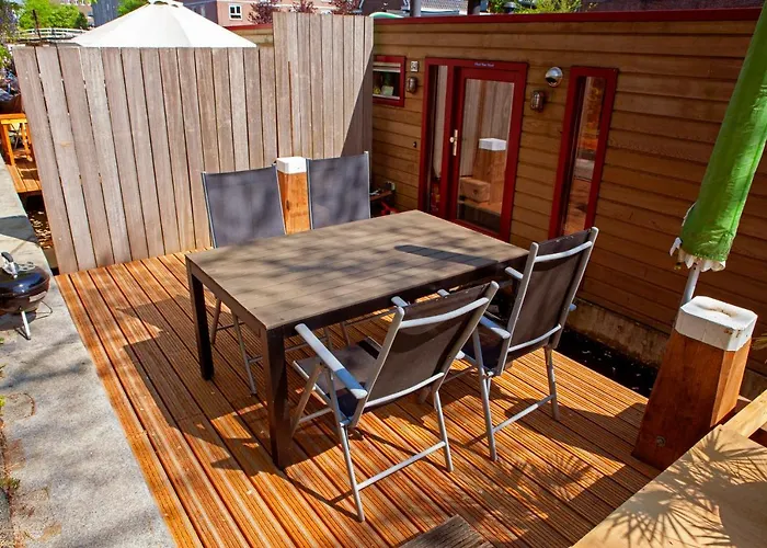 Dreamtime Houseboat *