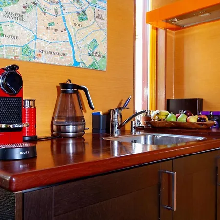 Dreamtime Houseboat Hotel na wodzie Amsterdam